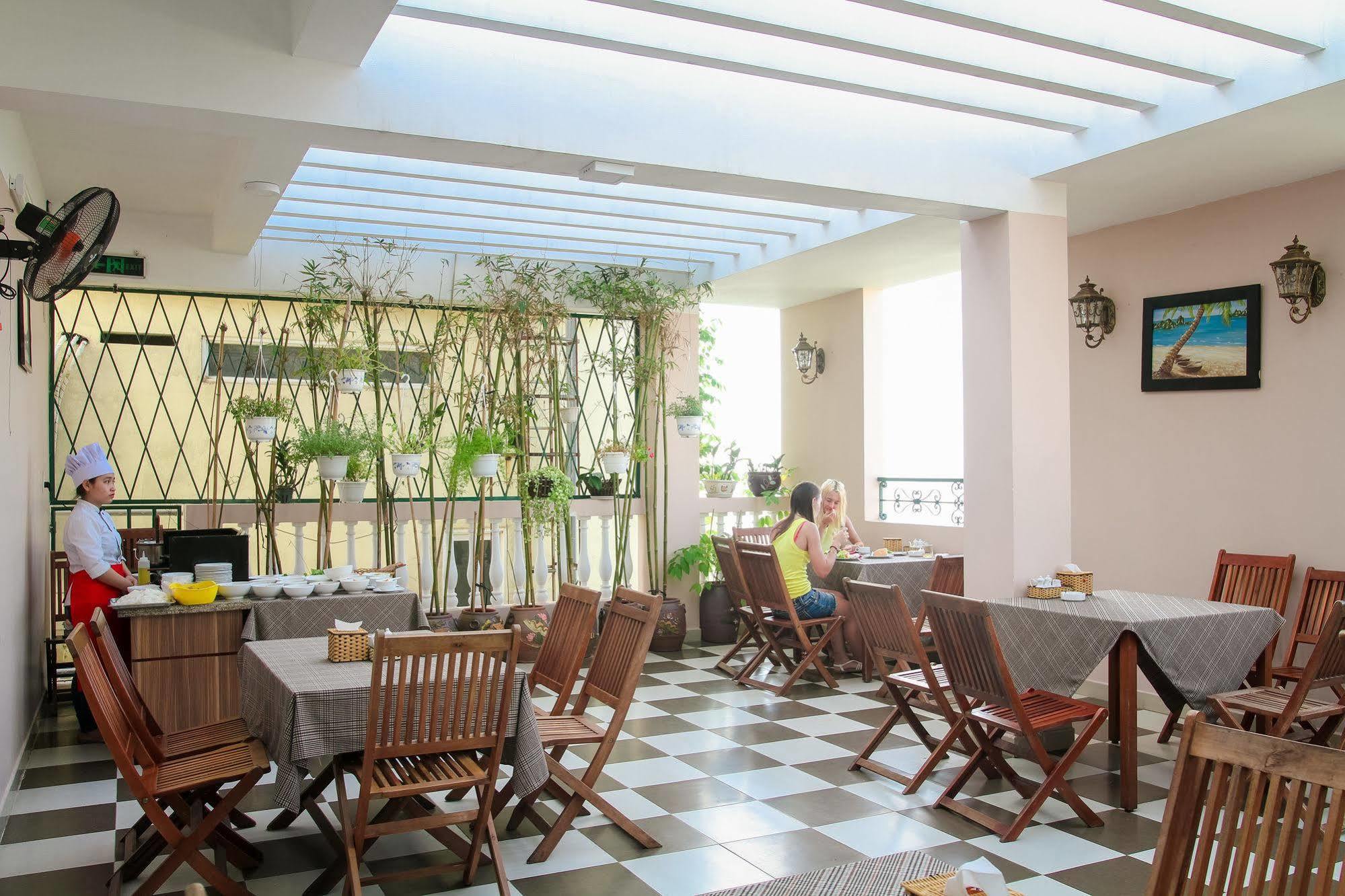 Starlet Hotel Danang Exterior foto
